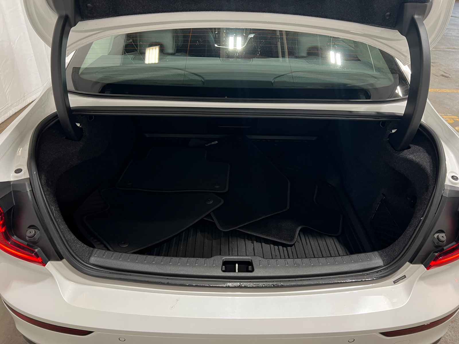 Thumbnail: 2019 Volvo S60 - 6