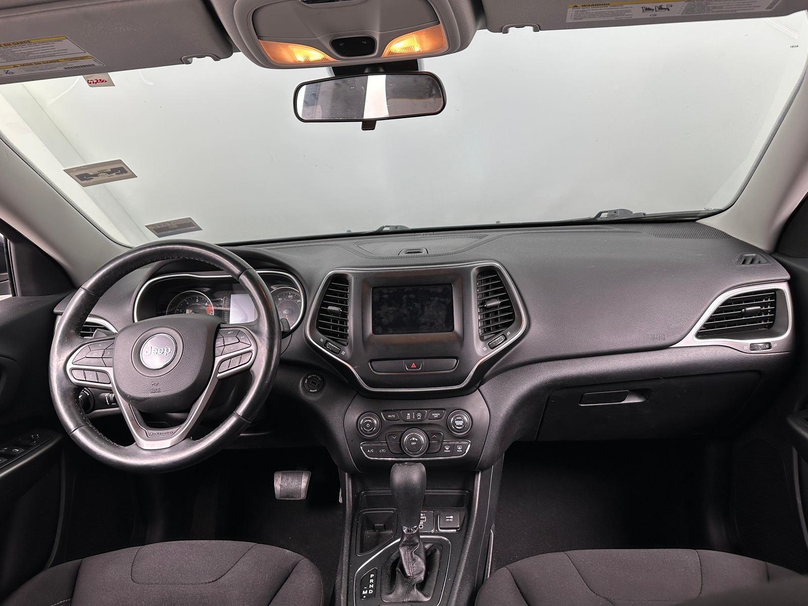 Thumbnail: 2020 Jeep Cherokee - 3