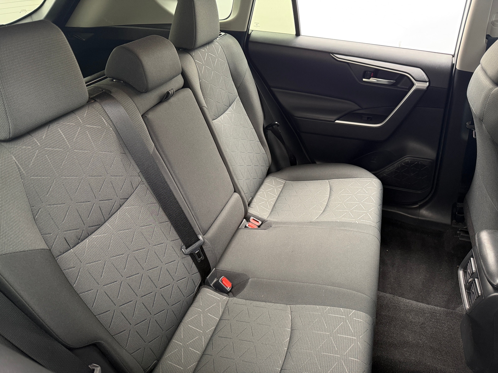 Thumbnail: 2020 Toyota RAV4 - 6