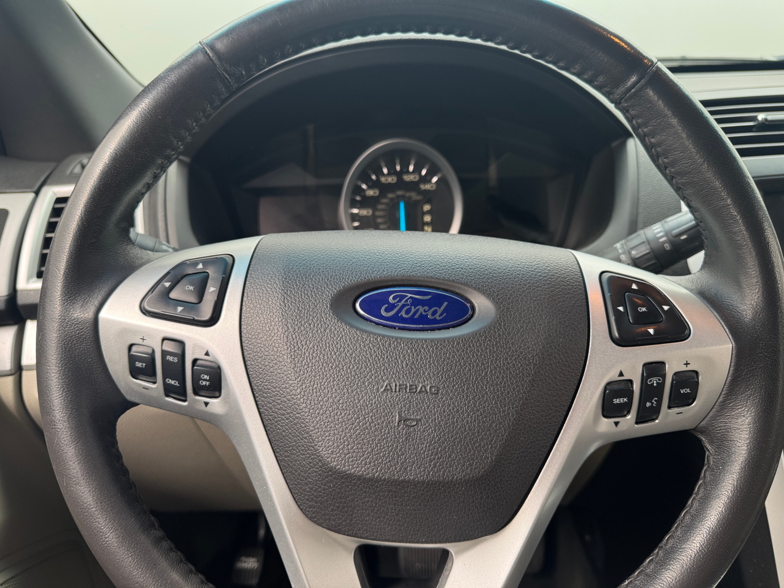 Thumbnail: 2014 Ford Explorer - 5