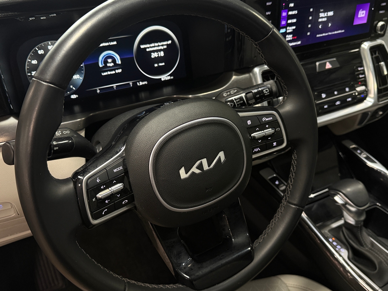 Thumbnail: 2023 Kia Sorento - 4