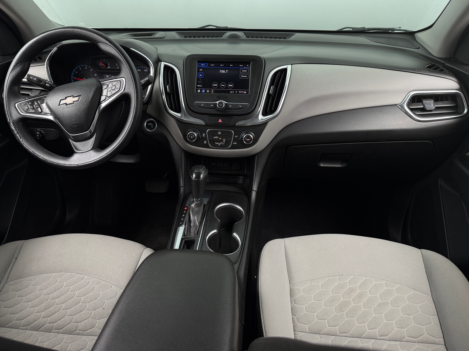 Thumbnail: 2020 Chevrolet Equinox - 3