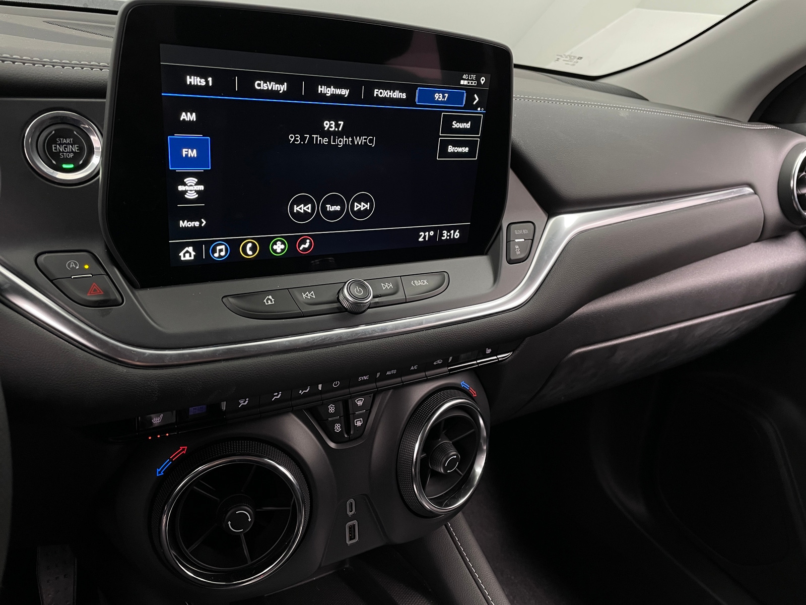 Thumbnail: 2024 Chevrolet Blazer - 4