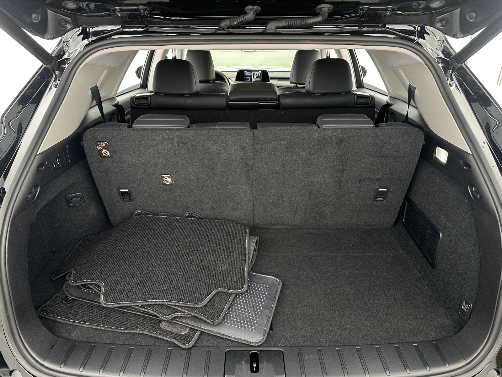 Thumbnail: 2020 Lexus RX - 6