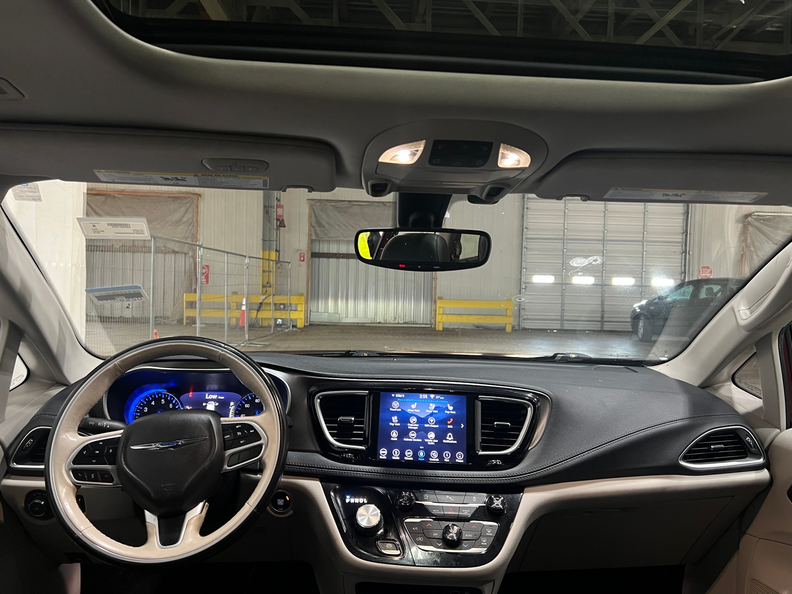 Thumbnail: 2019 Chrysler Pacifica - 2
