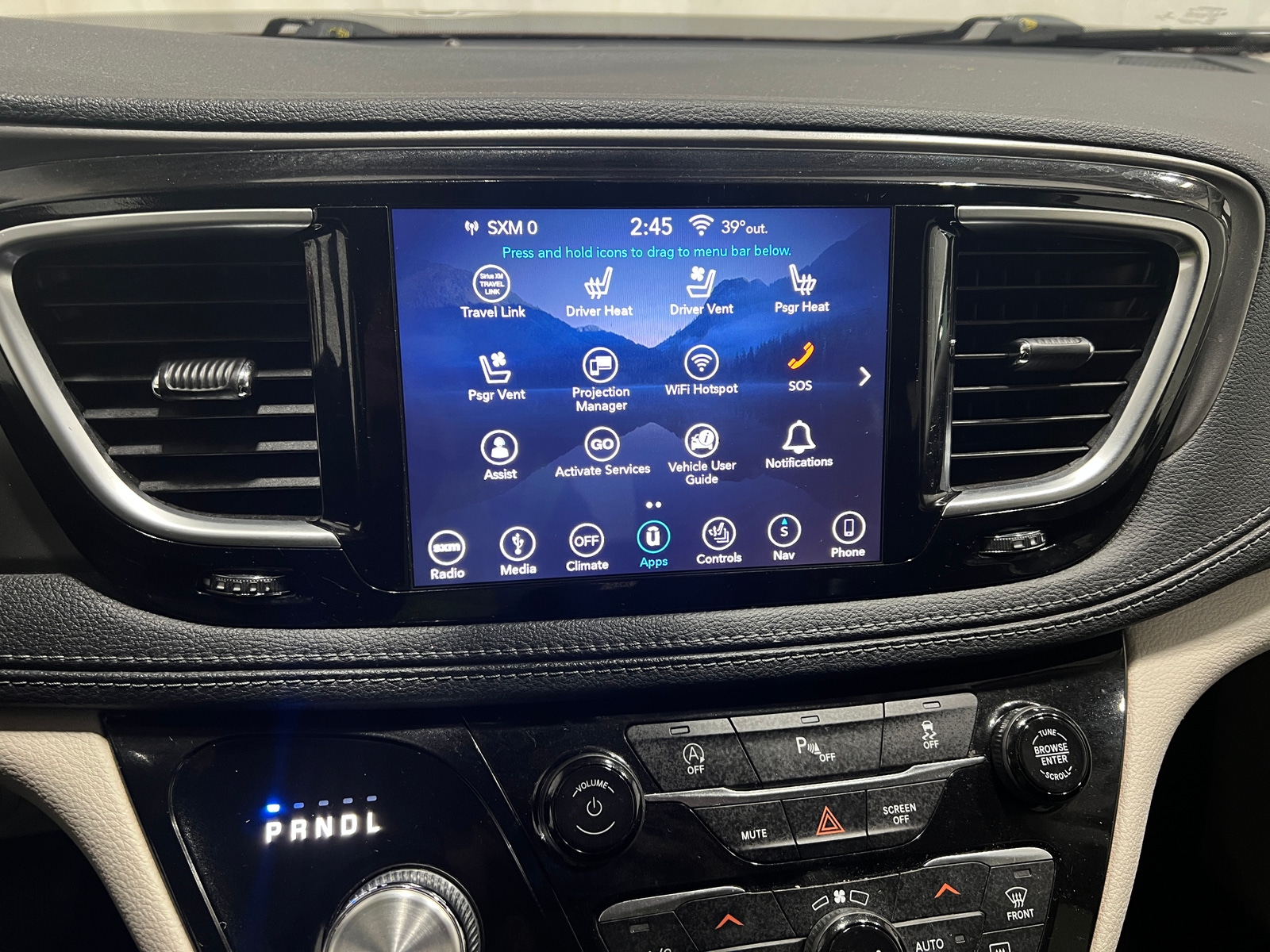 Thumbnail: 2019 Chrysler Pacifica - 3