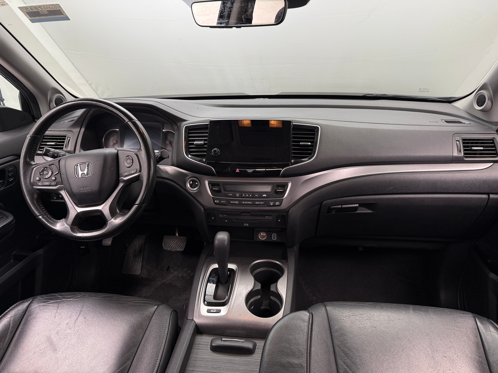 Thumbnail: 2019 Honda Pilot - 2