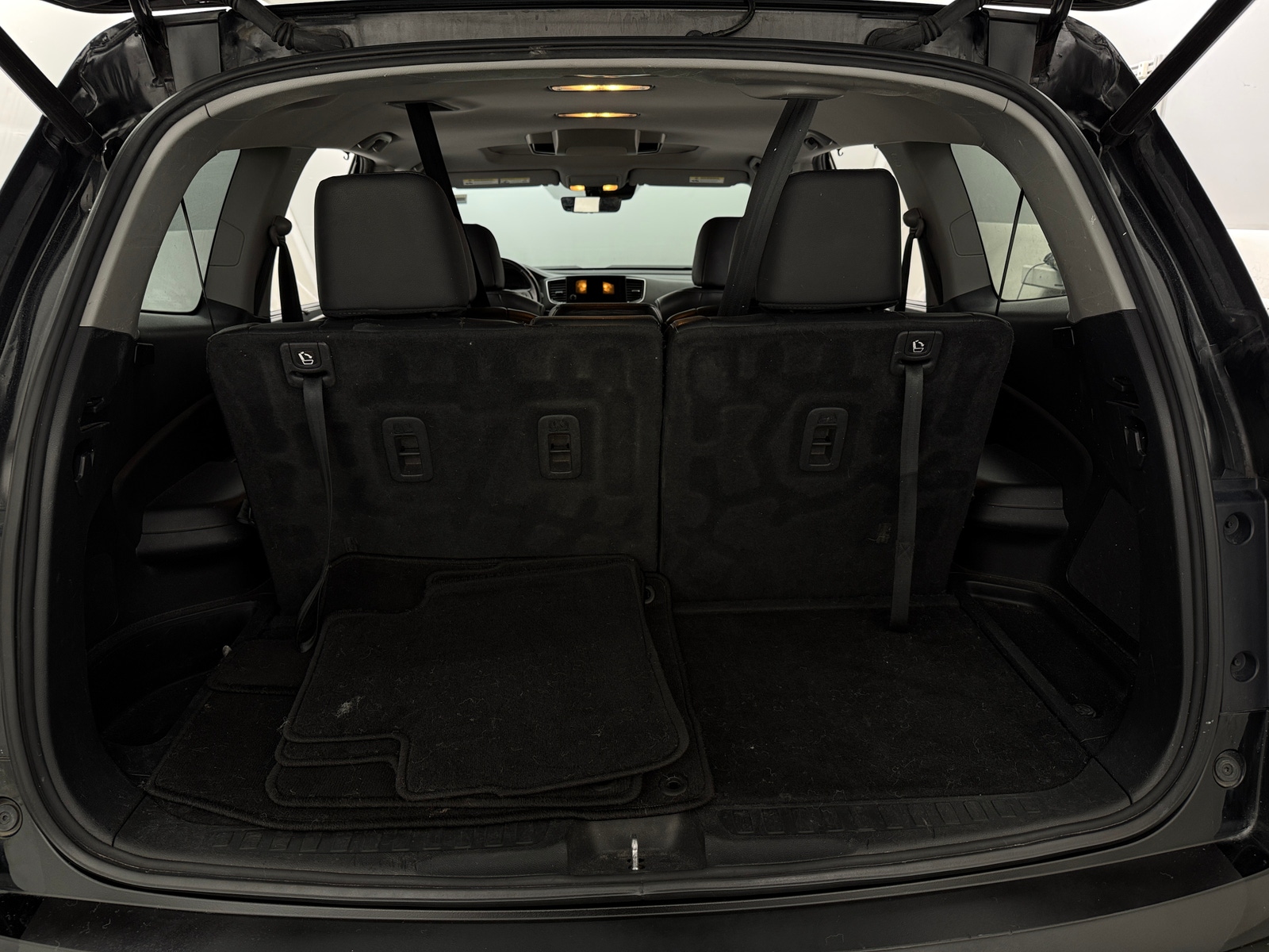 Thumbnail: 2019 Honda Pilot - 6