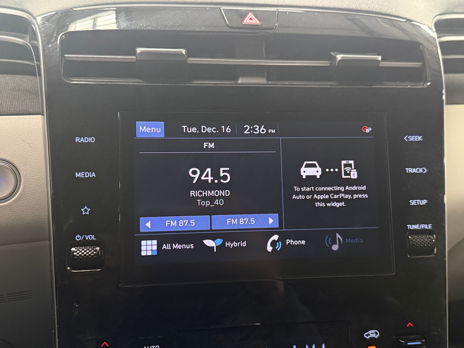 Thumbnail: 2022 Hyundai Tucson - 4