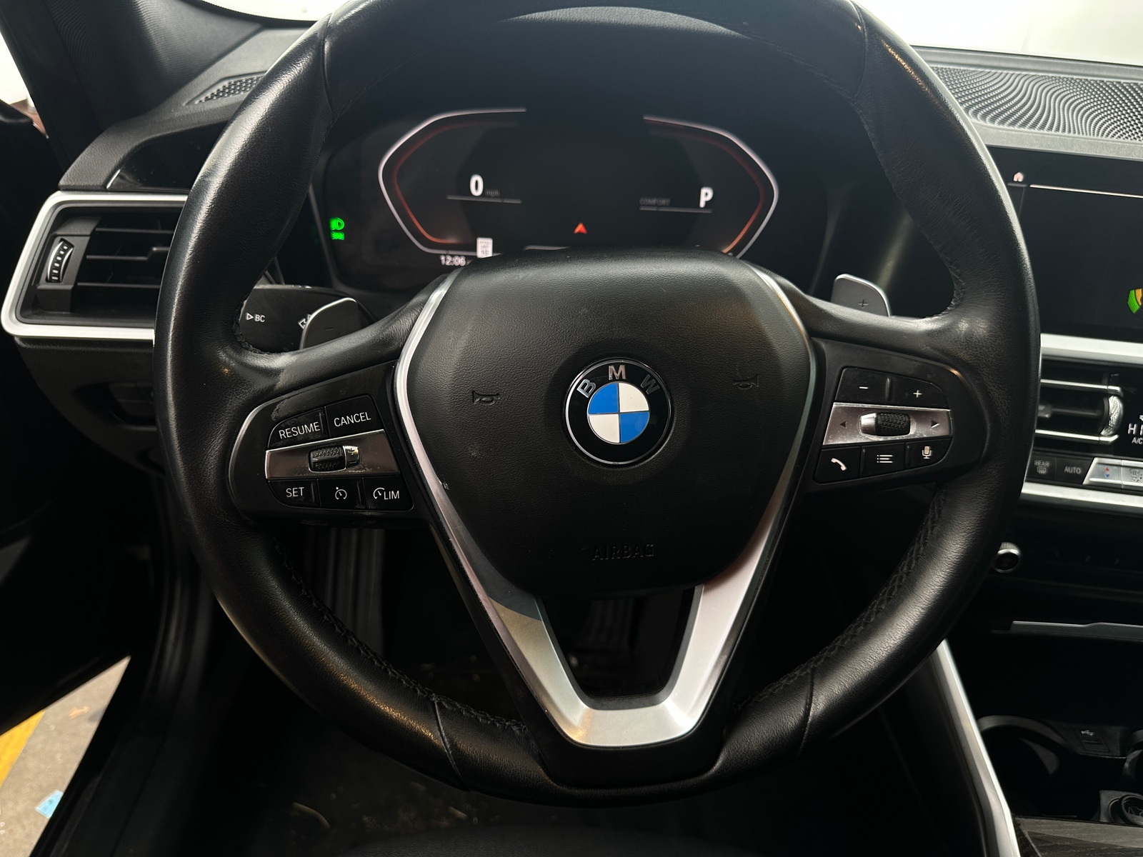 Thumbnail: 2020 BMW 3 Series - 4