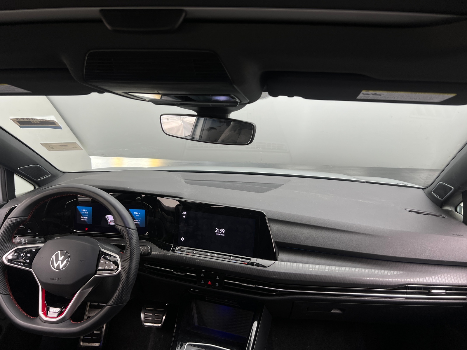 Thumbnail: 2023 Volkswagen Golf - 3