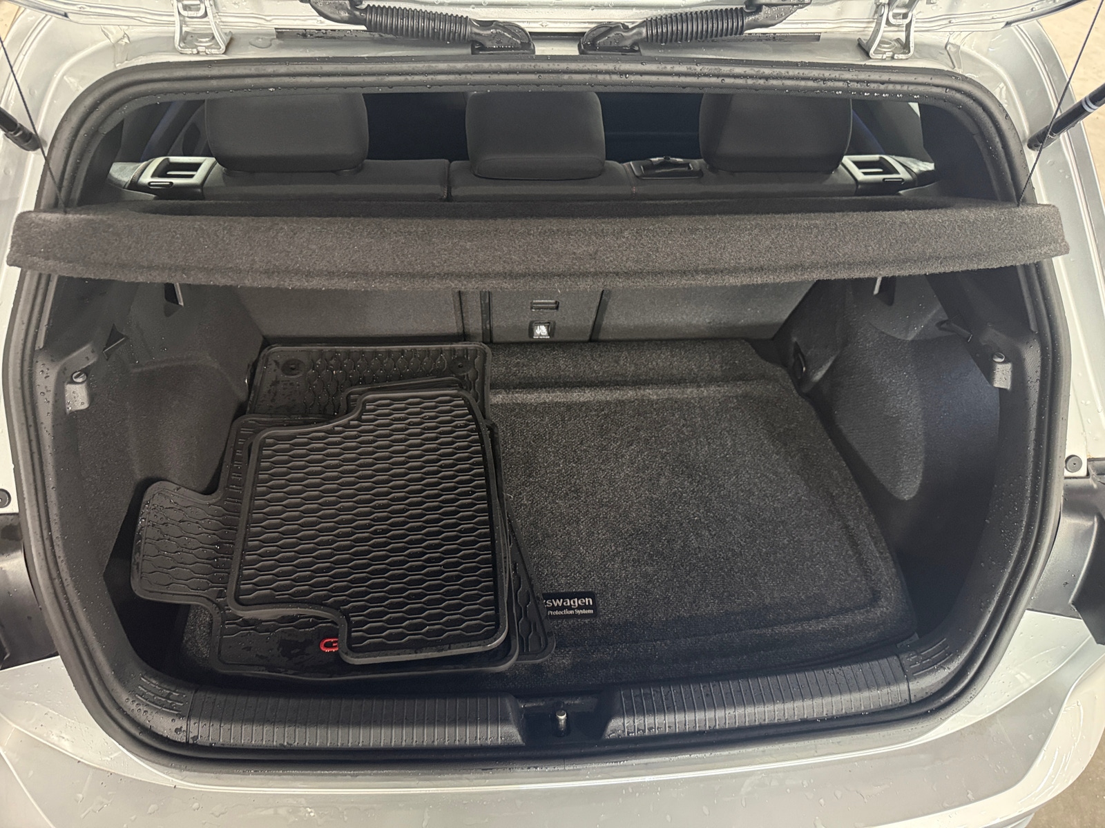 Thumbnail: 2023 Volkswagen Golf - 7