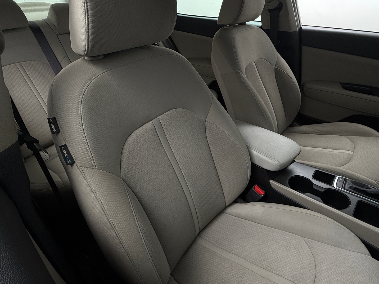 Thumbnail: 2016 Kia Optima - 2