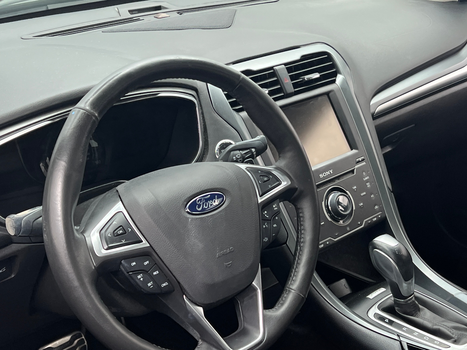 Thumbnail: 2015 Ford Fusion - 4