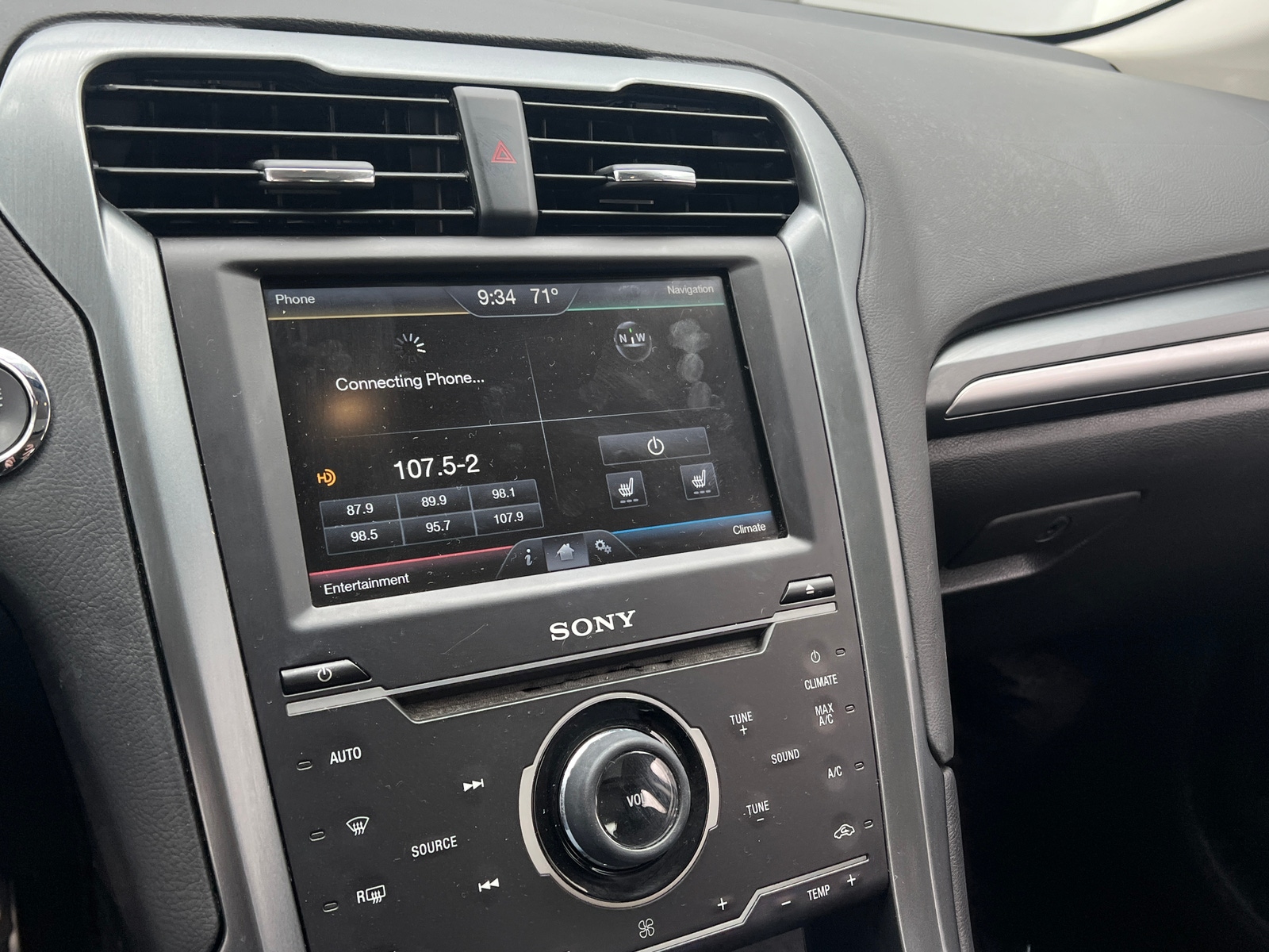 Thumbnail: 2015 Ford Fusion - 3