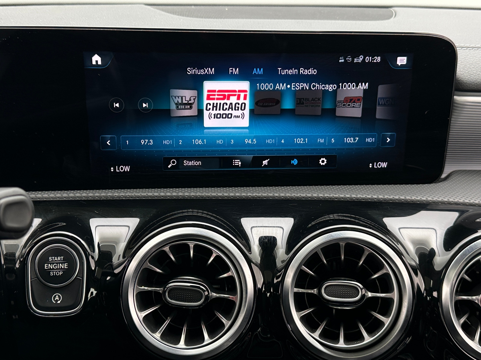 Thumbnail: 2022 Mercedes-Benz CLA - 2