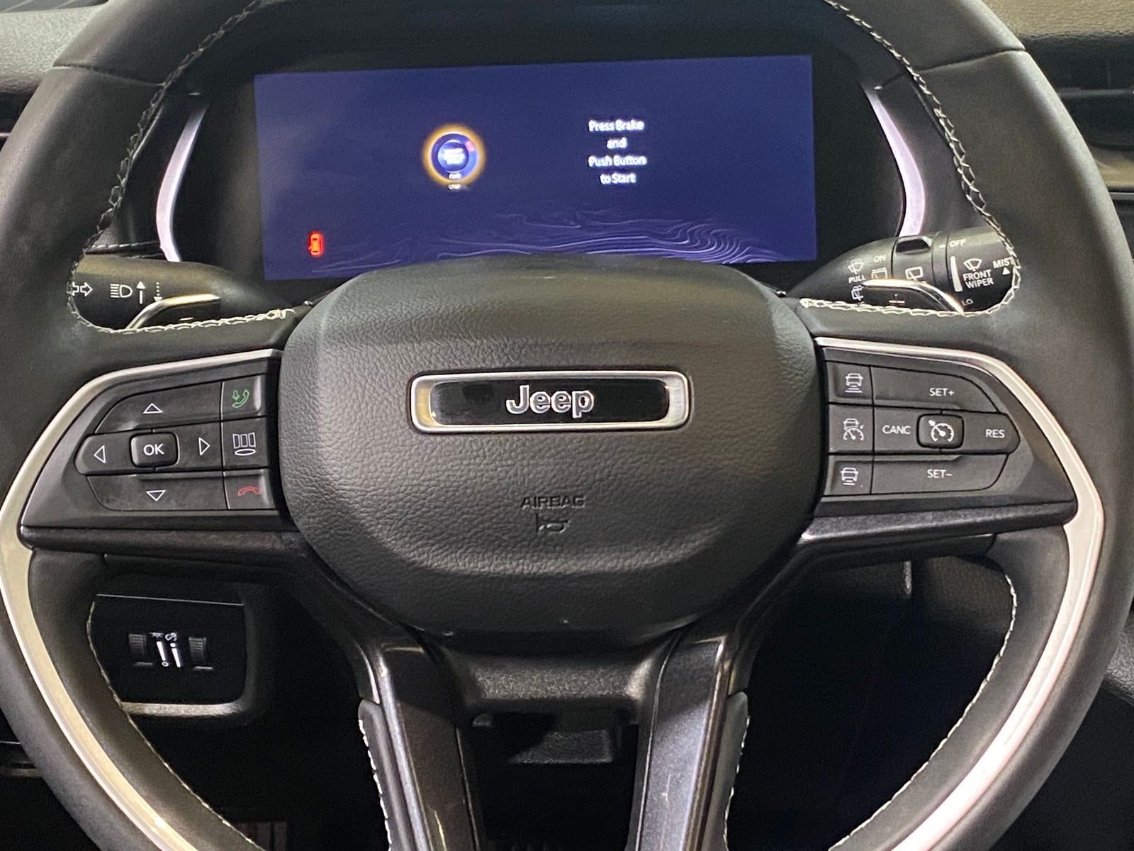 Thumbnail: 2023 Jeep Grand Cherokee - 4