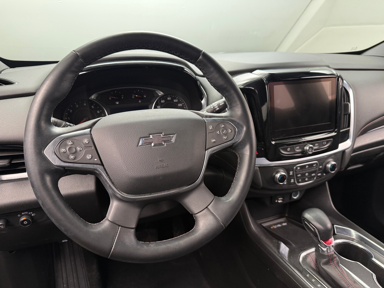 Thumbnail: 2023 Chevrolet Traverse - 4