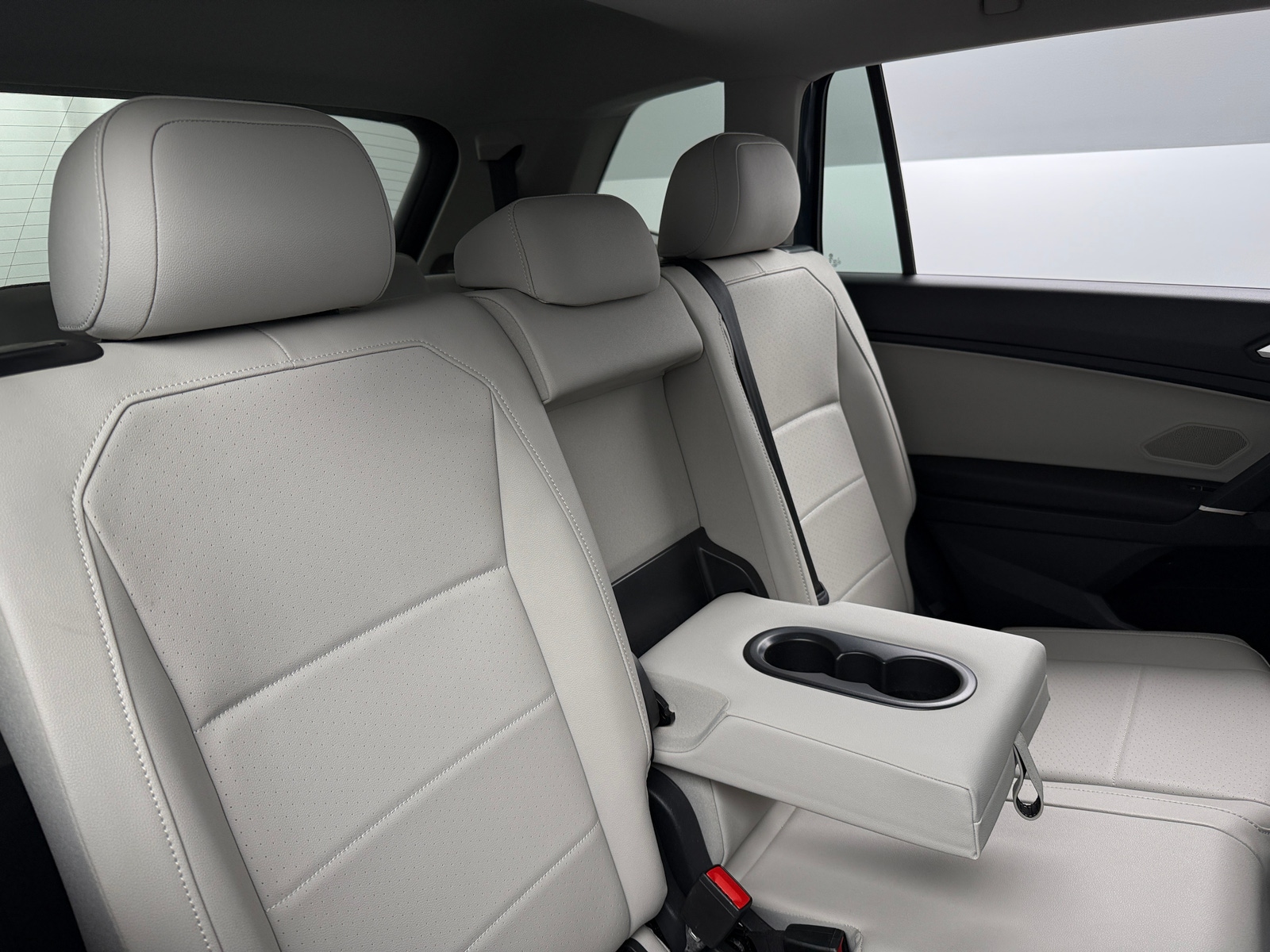 Thumbnail: 2020 Volkswagen Tiguan - 5