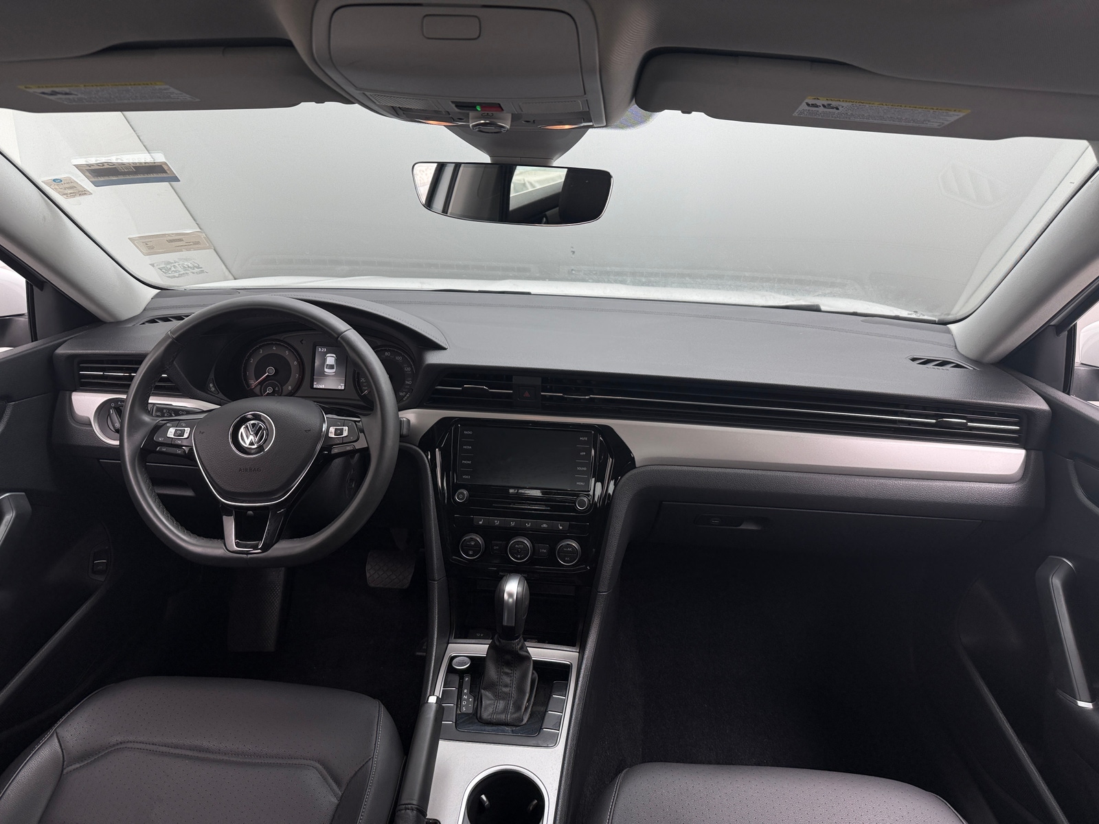 Thumbnail: 2022 Volkswagen Passat - 2