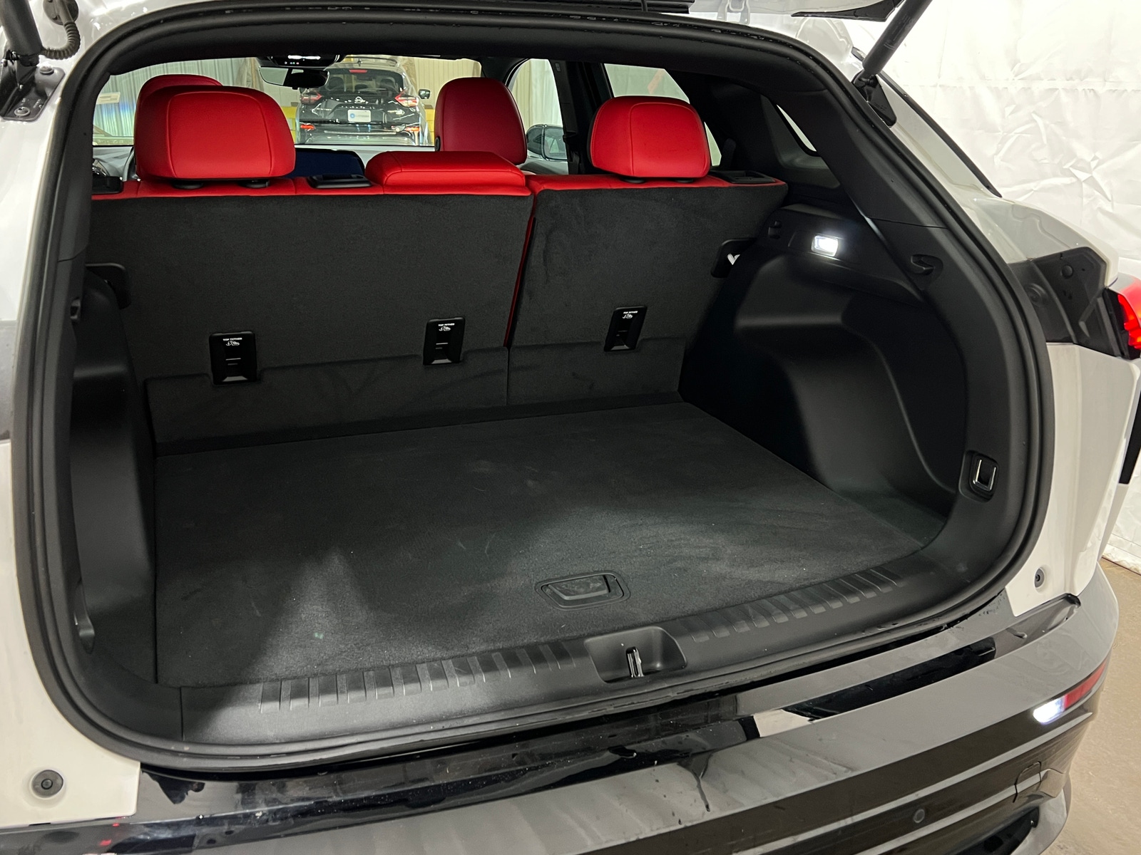 Thumbnail: 2024 Chevrolet Blazer EV - 6