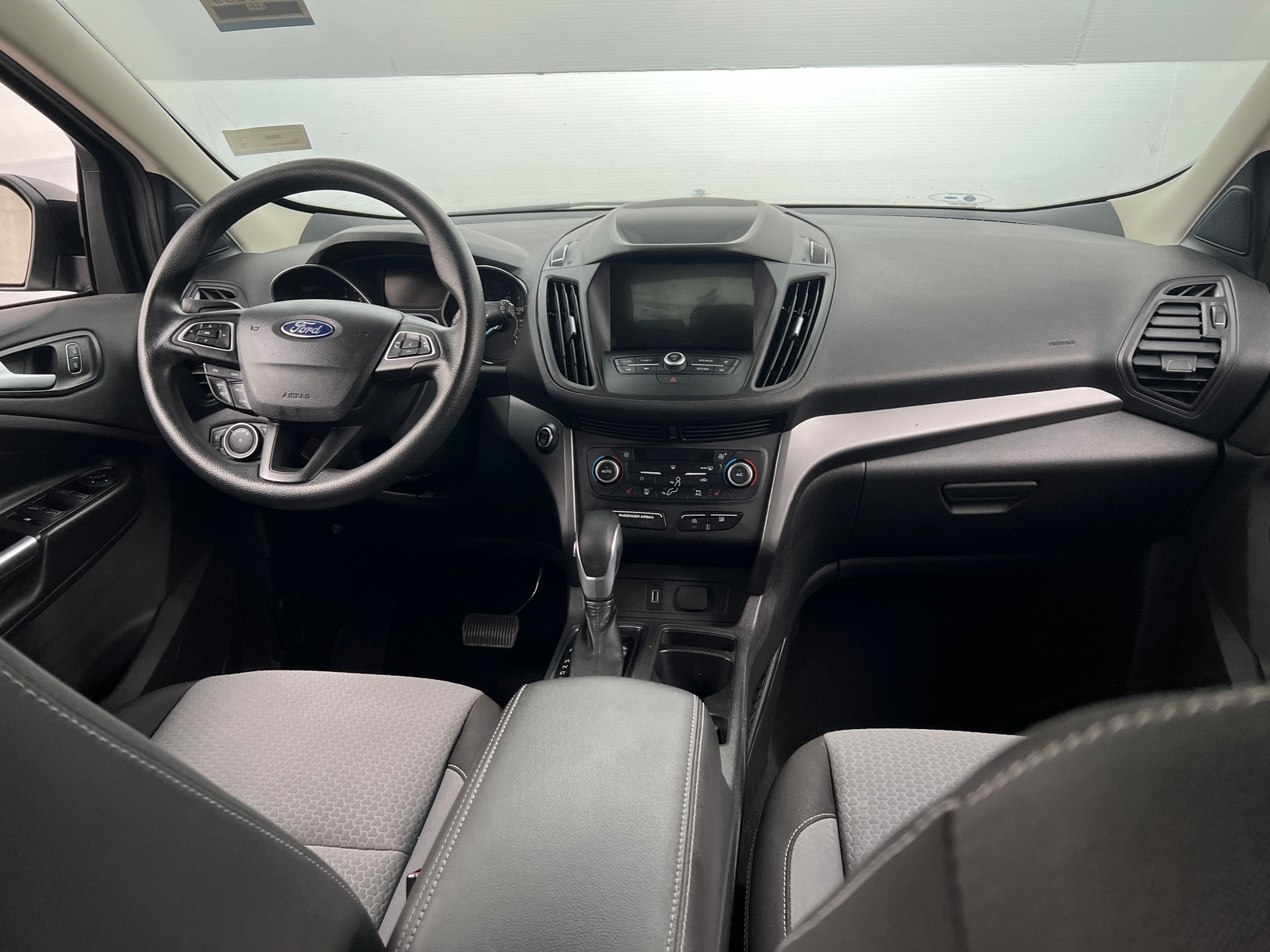 Thumbnail: 2019 Ford Escape - 3