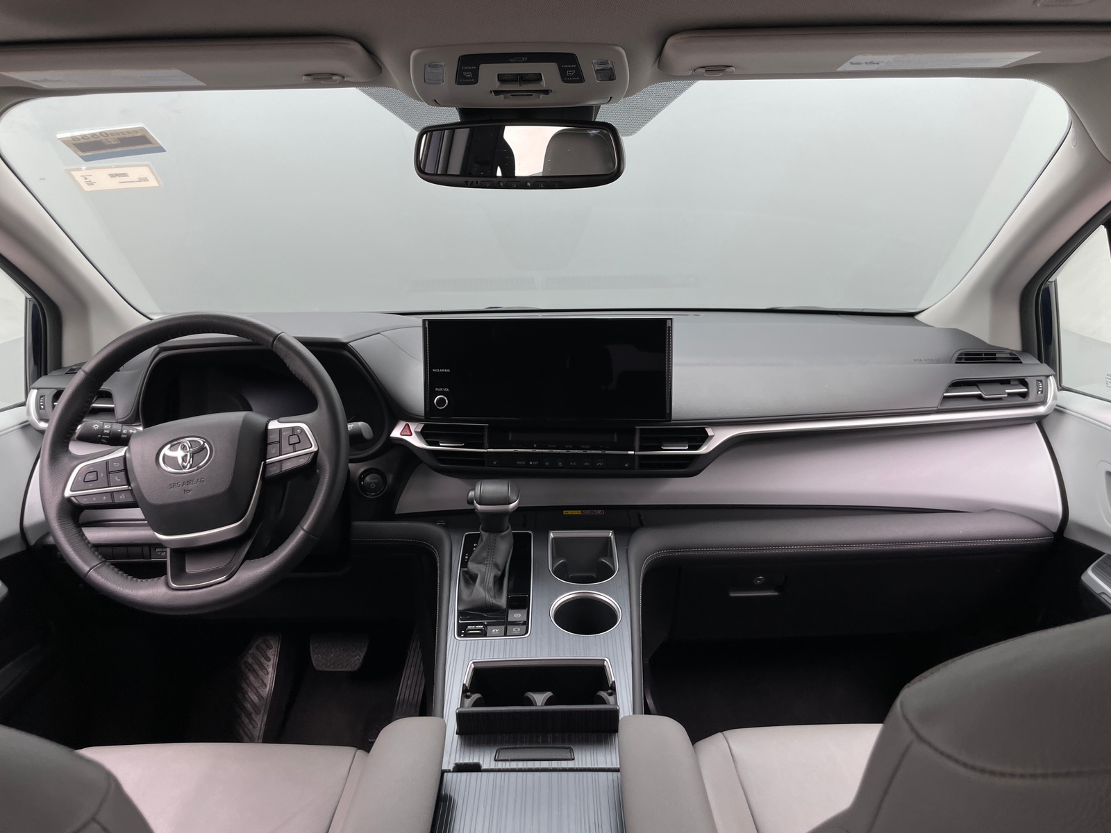 Thumbnail: 2025 Toyota Sienna - 2