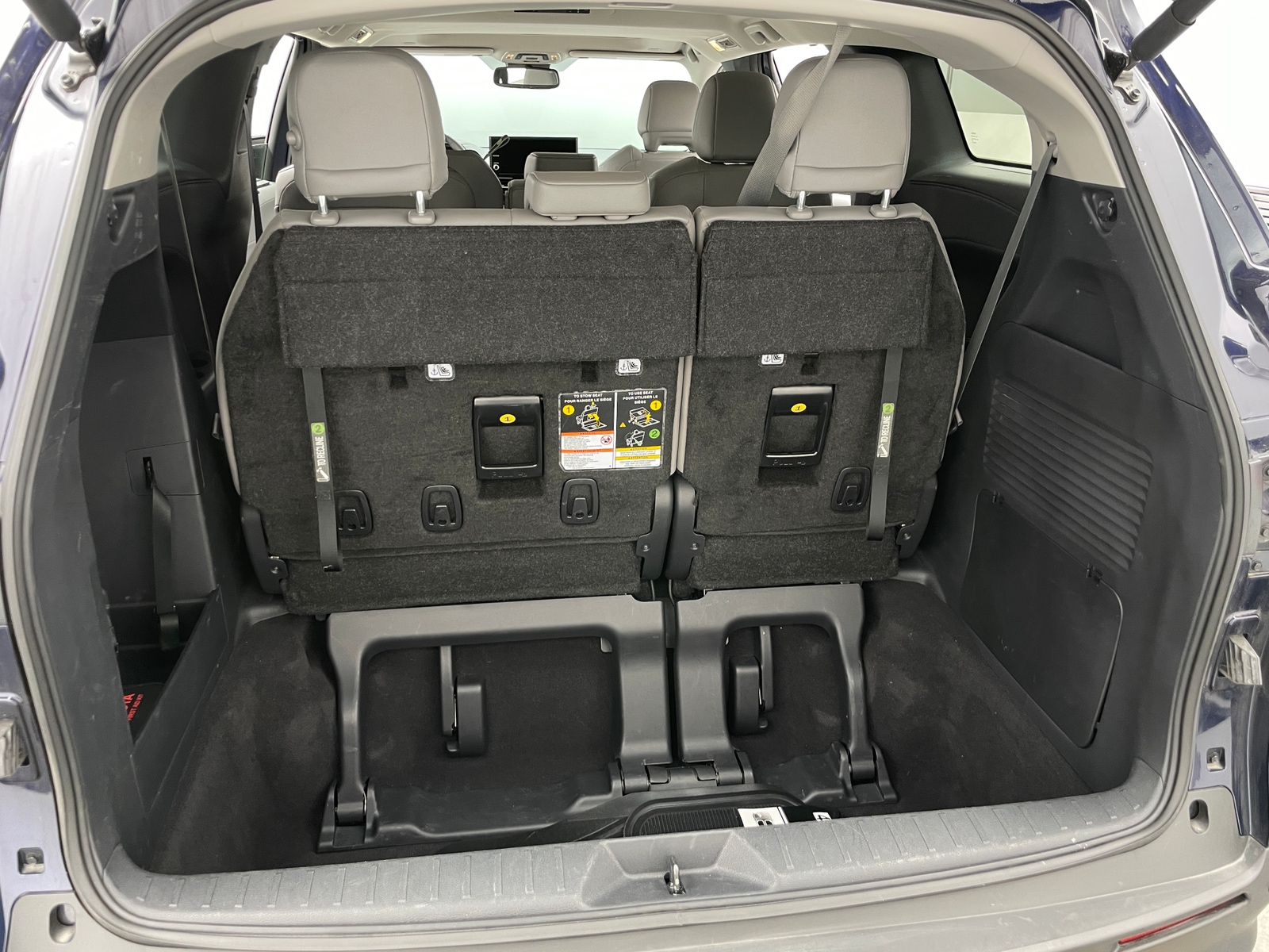 Thumbnail: 2025 Toyota Sienna - 6