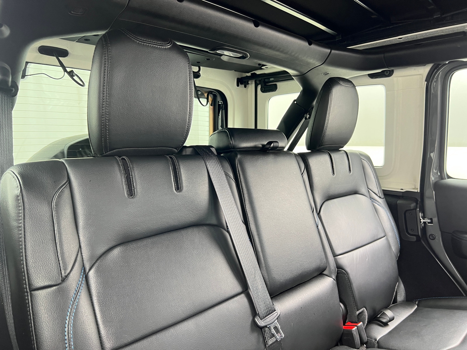 Thumbnail: 2022 Jeep Wrangler - 5