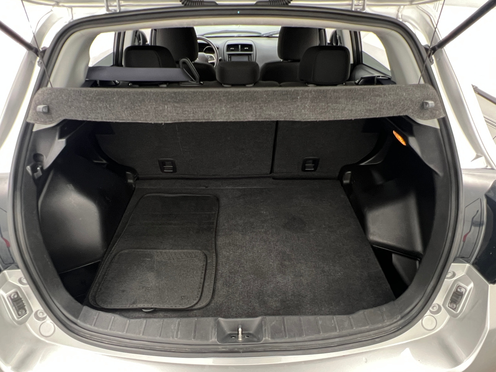 Thumbnail: 2022 Mitsubishi Outlander Sport - 7