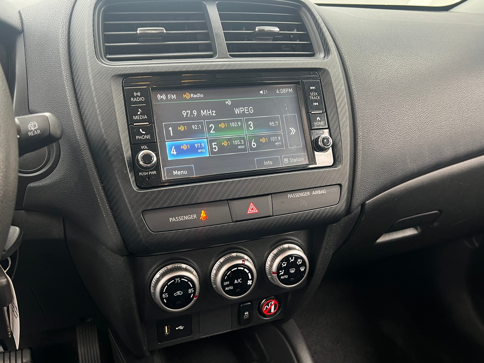 Thumbnail: 2022 Mitsubishi Outlander Sport - 4