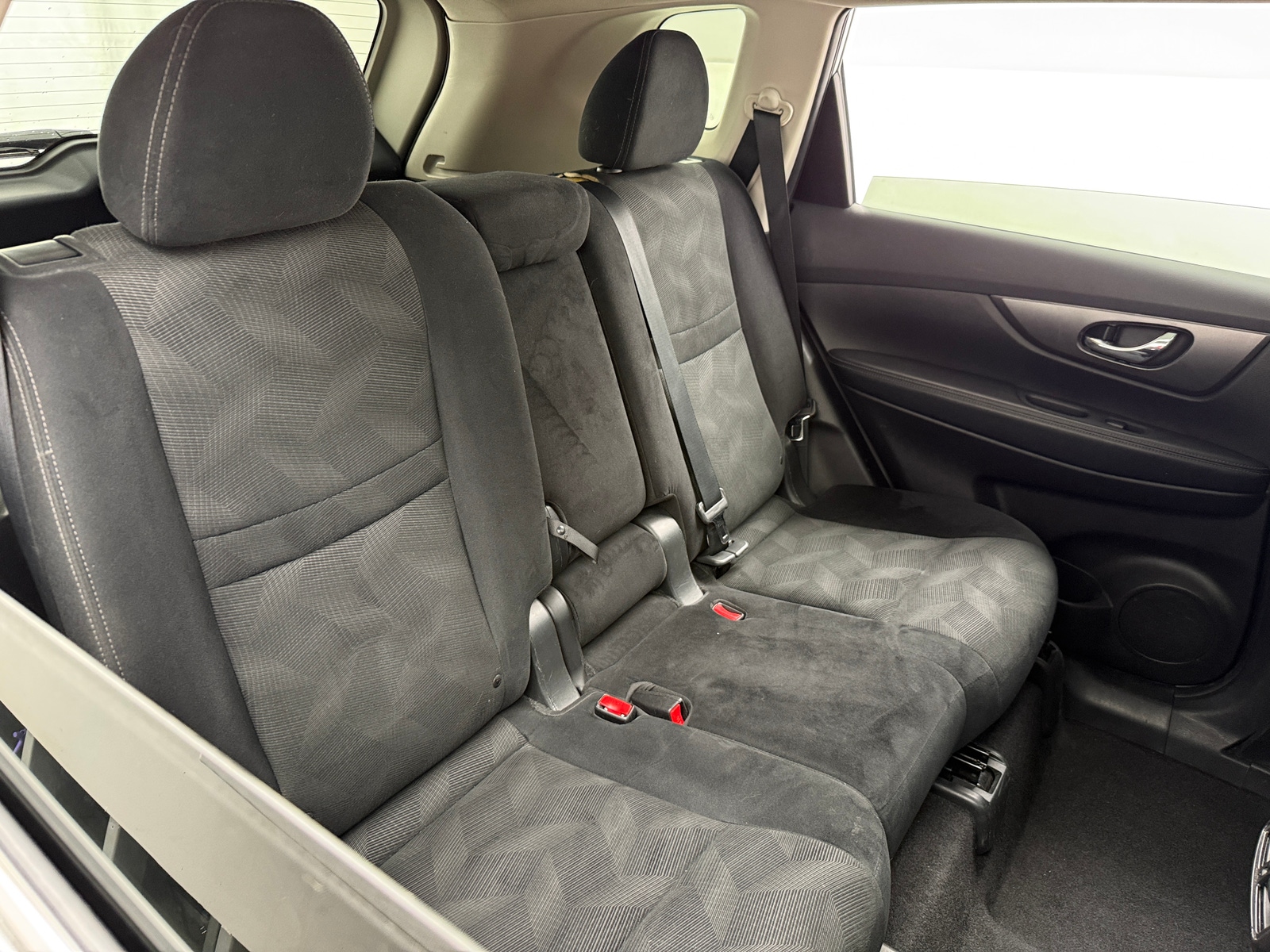 Thumbnail: 2015 Nissan Rogue - 6