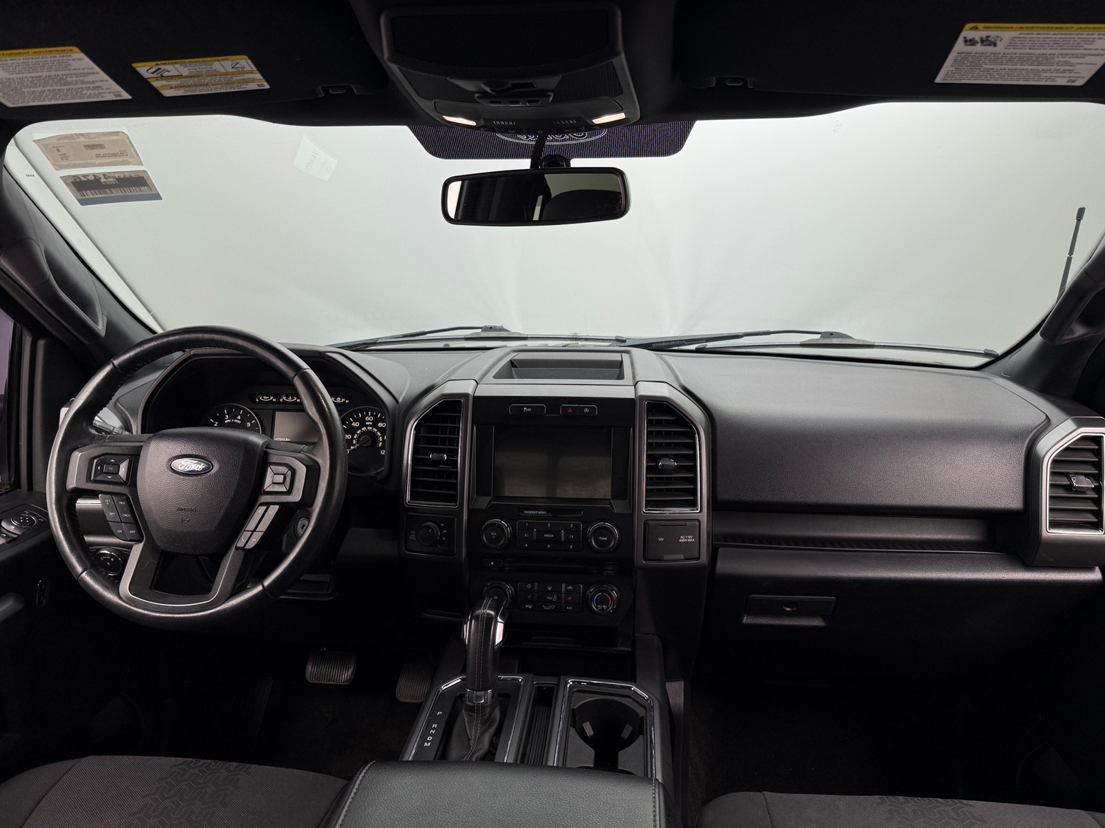 Thumbnail: 2018 Ford Econoline - 3