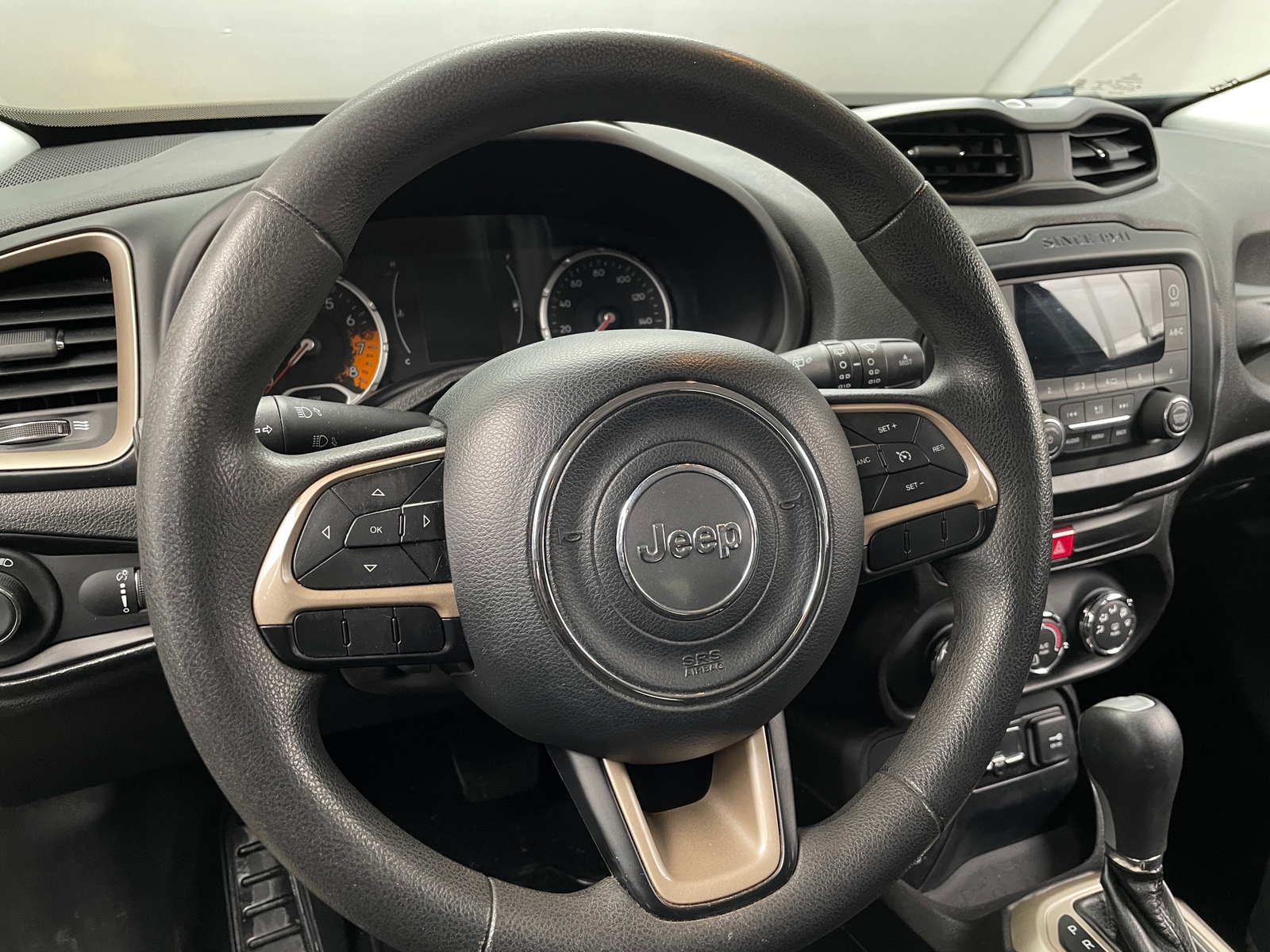 Thumbnail: 2017 Jeep Renegade - 5