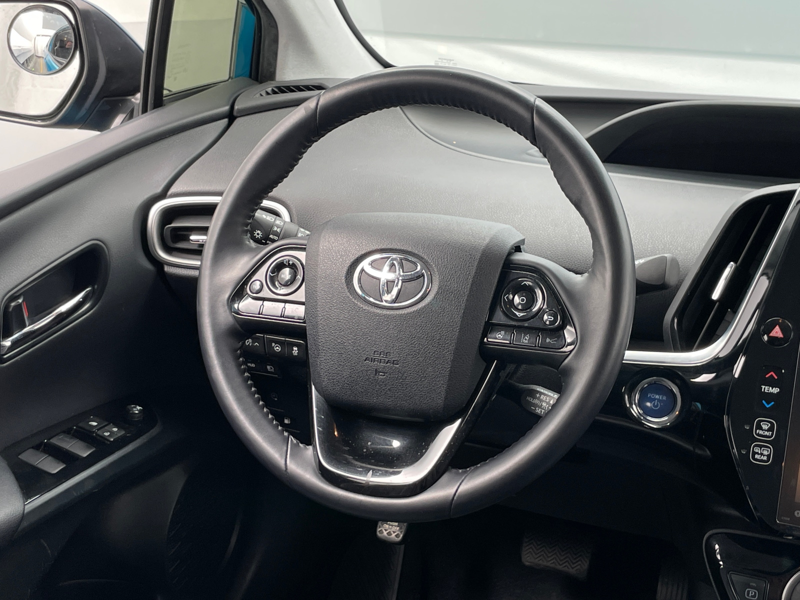 Thumbnail: 2021 Toyota Prius Prime - 4