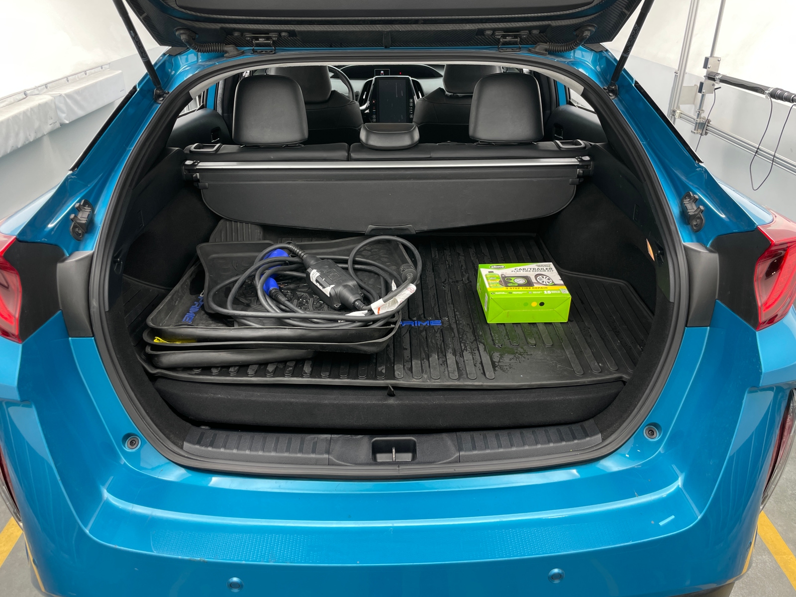 Thumbnail: 2021 Toyota Prius Prime - 6