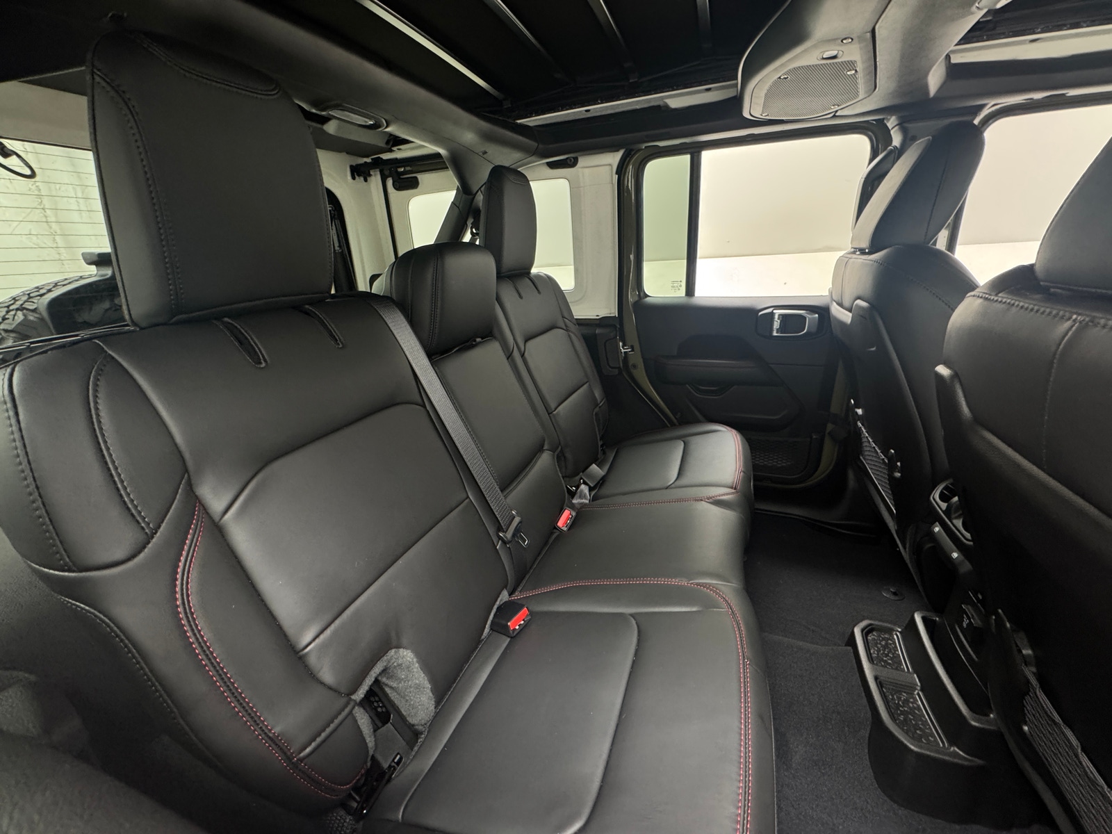 Thumbnail: 2025 Jeep Wrangler - 5