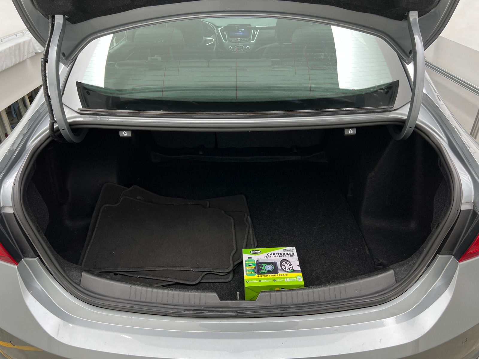 Thumbnail: 2024 Chevrolet Malibu - 7