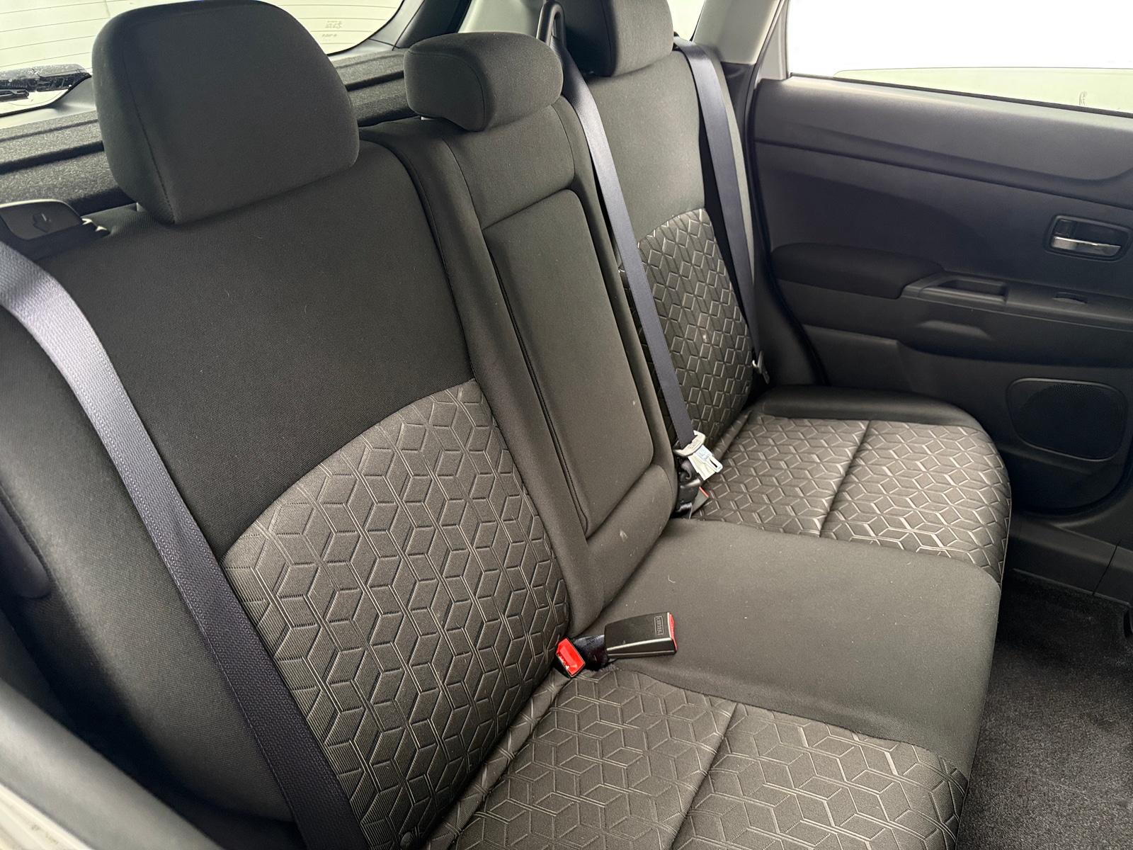 Thumbnail: 2024 Mitsubishi Outlander Sport - 6