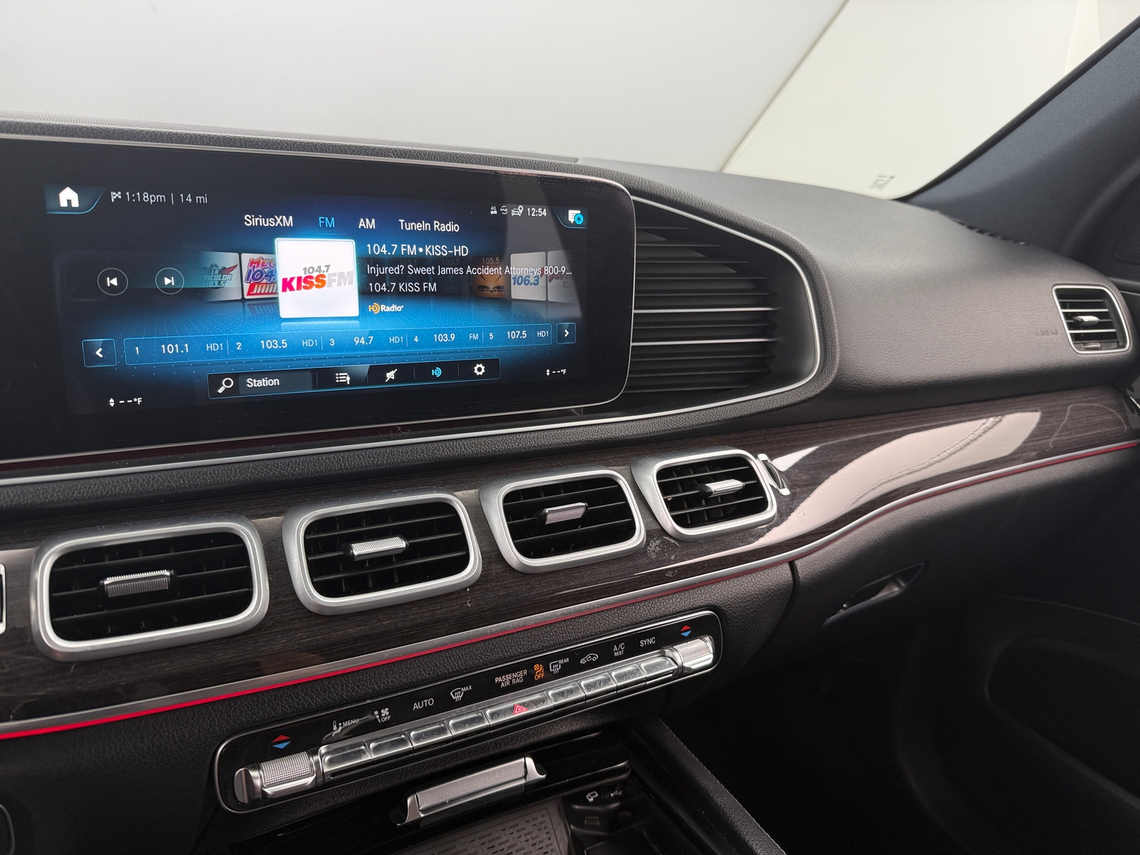 Thumbnail: 2021 Mercedes-Benz GLE - 3