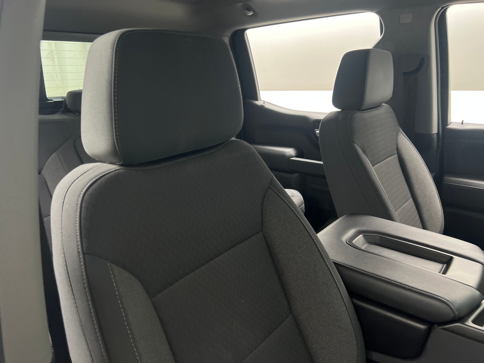 Thumbnail: 2020 Chevrolet Silverado 1500 - 2