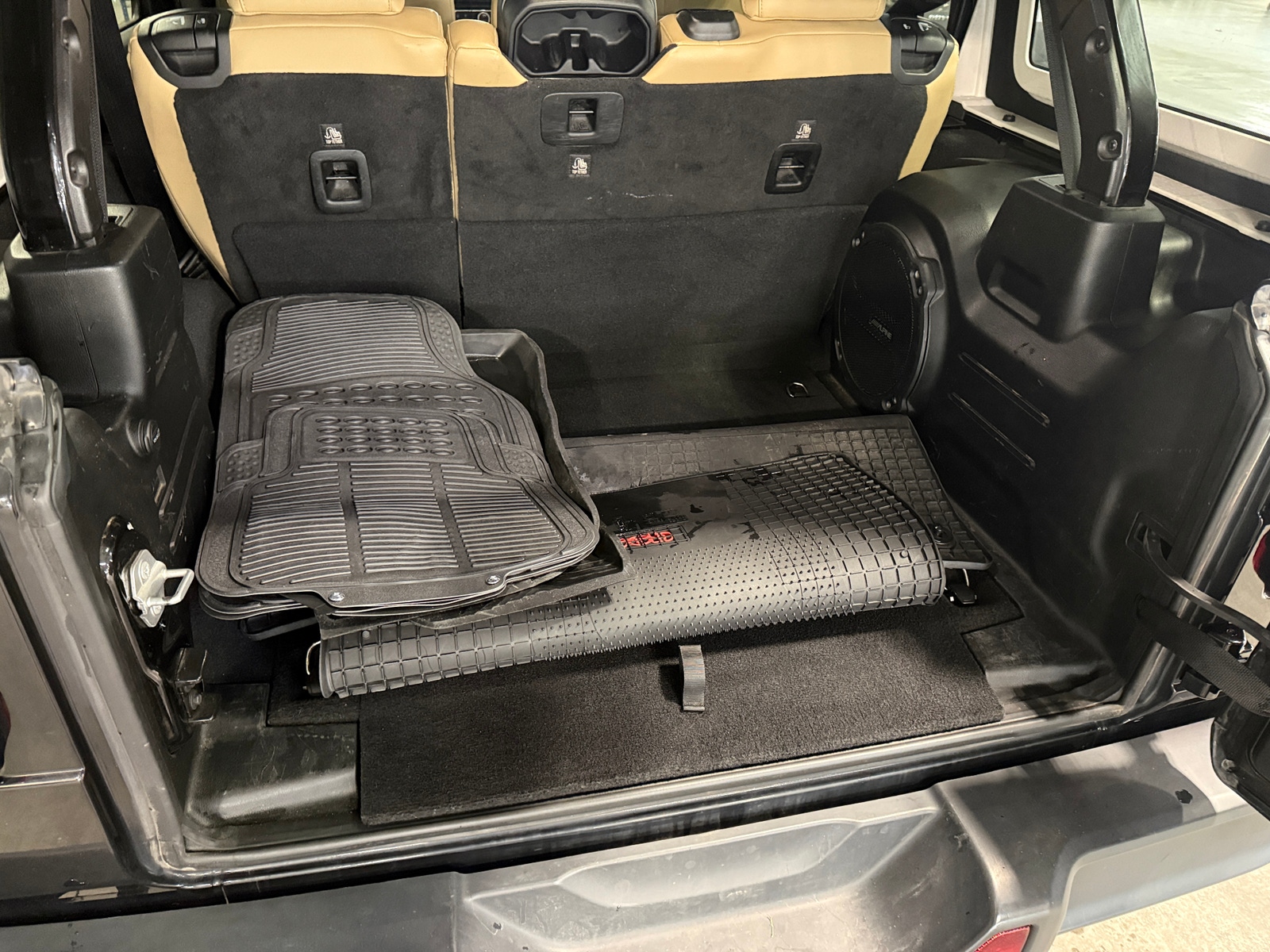 Thumbnail: 2018 Jeep Wrangler - 6