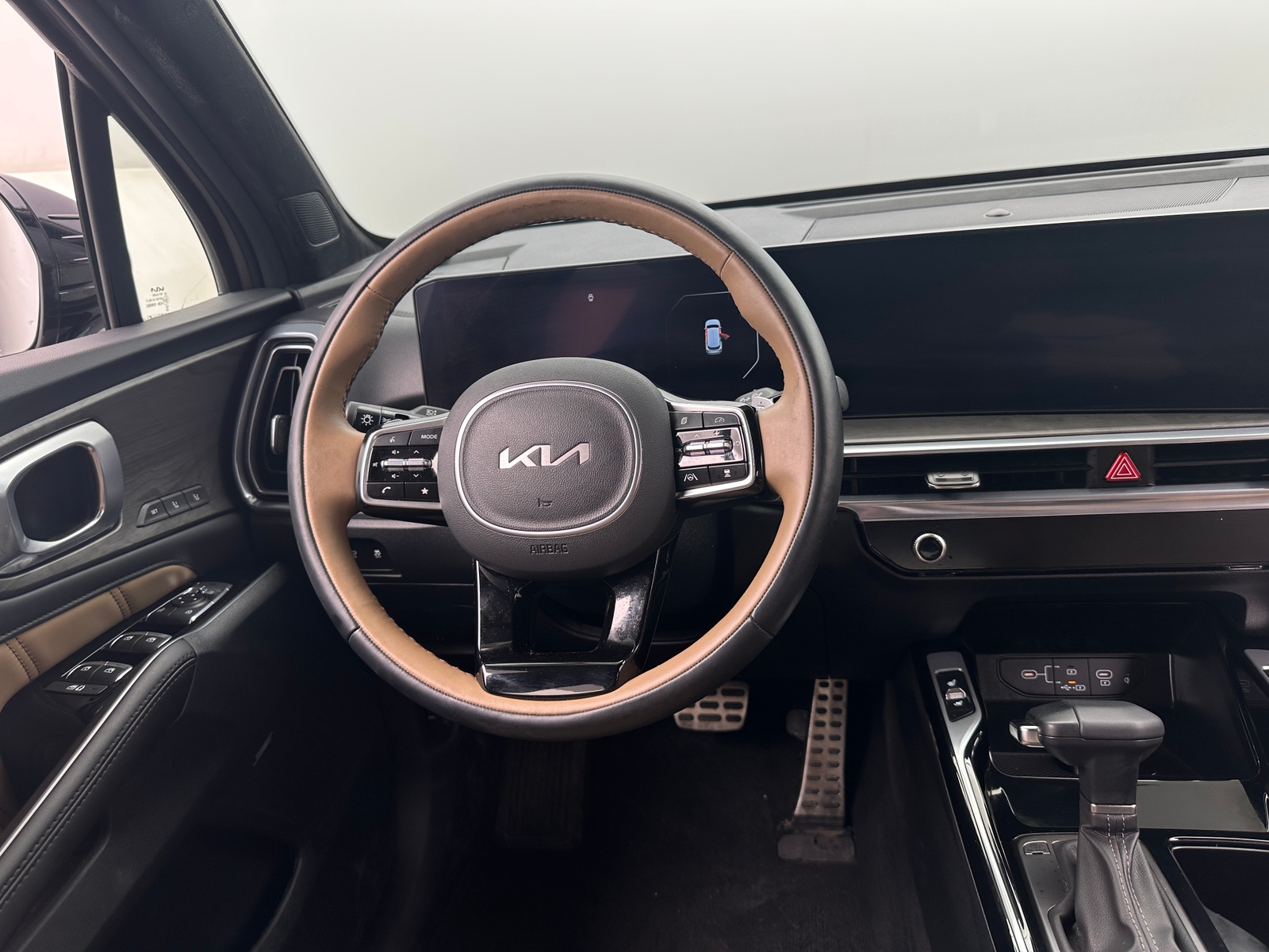 Thumbnail: 2025 Kia Sorento - 4