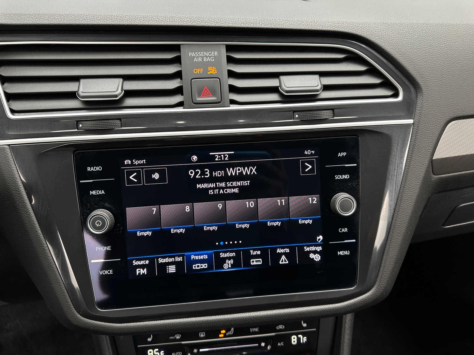 Thumbnail: 2024 Volkswagen Tiguan - 3