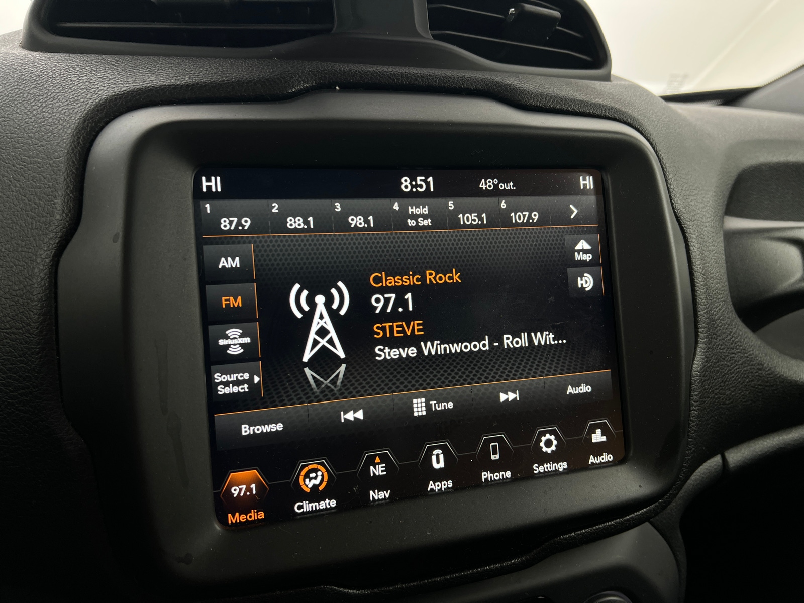 Thumbnail: 2020 Jeep Renegade - 4