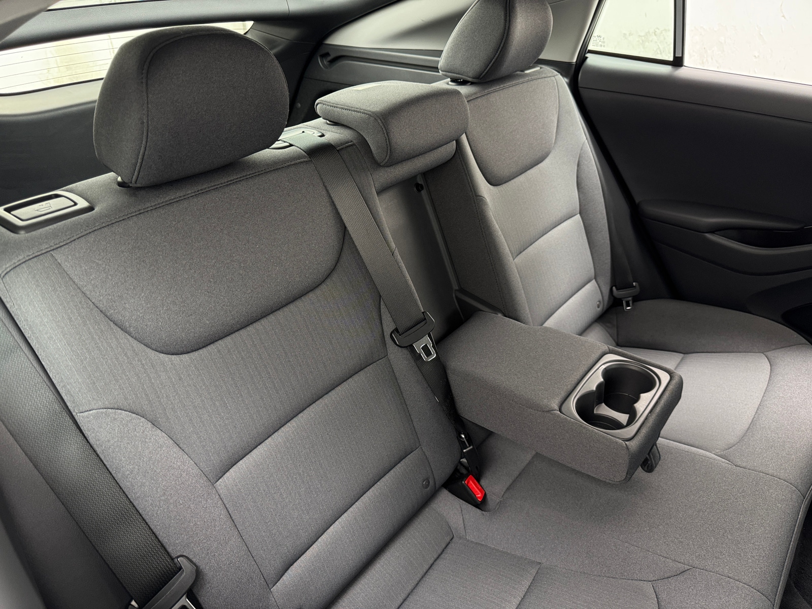 Thumbnail: 2020 Hyundai Ioniq - 6