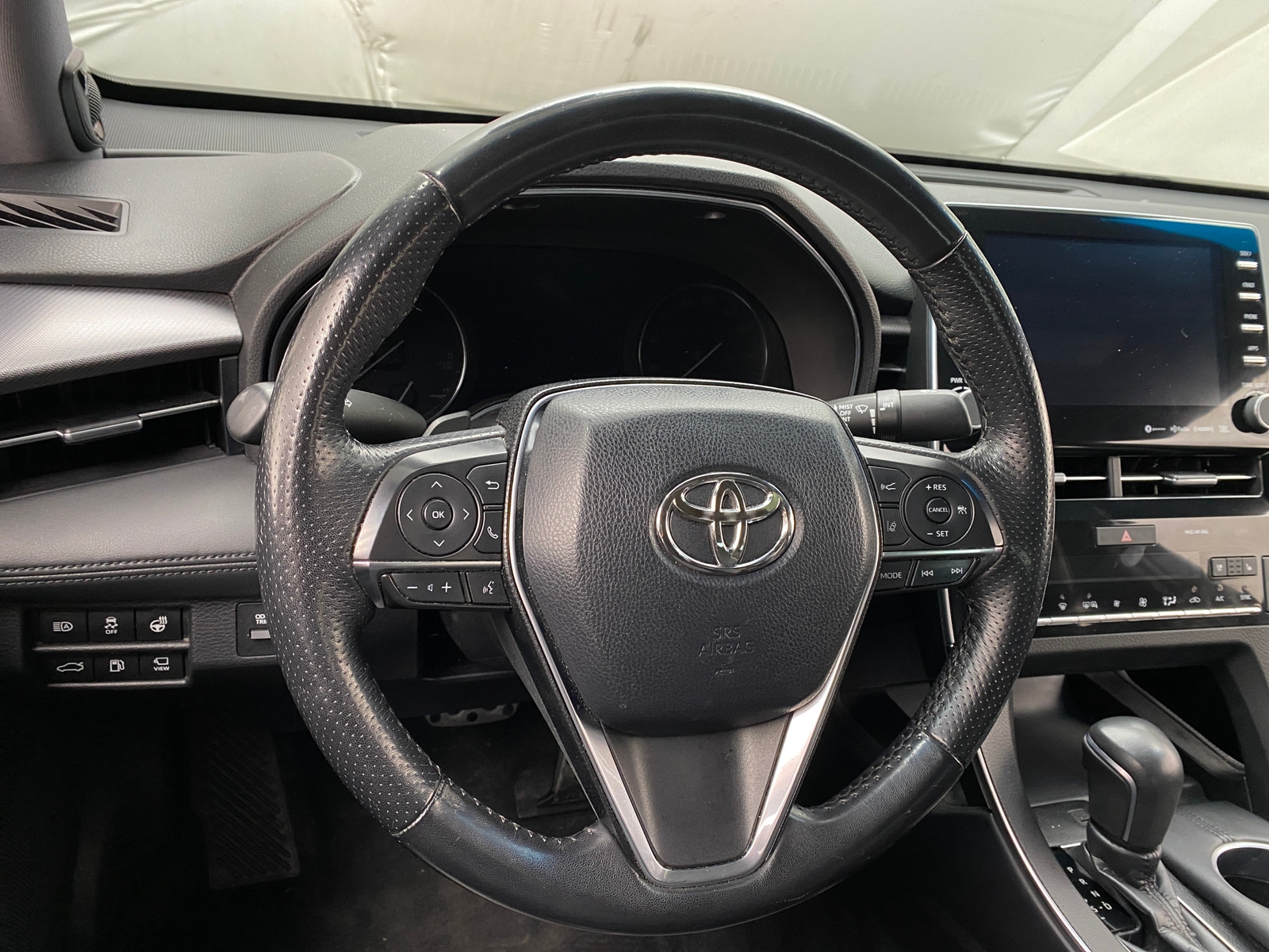 Thumbnail: 2019 Toyota Avalon - 5