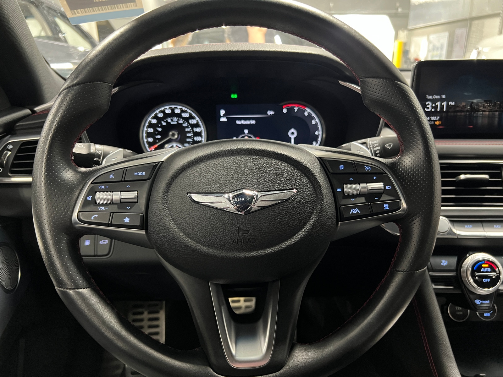 Thumbnail: 2023 Genesis G70 - 4