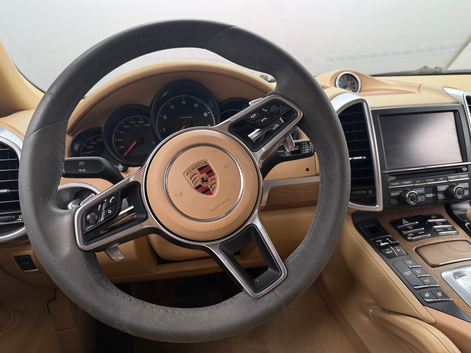 Thumbnail: 2016 Porsche Cayenne - 4