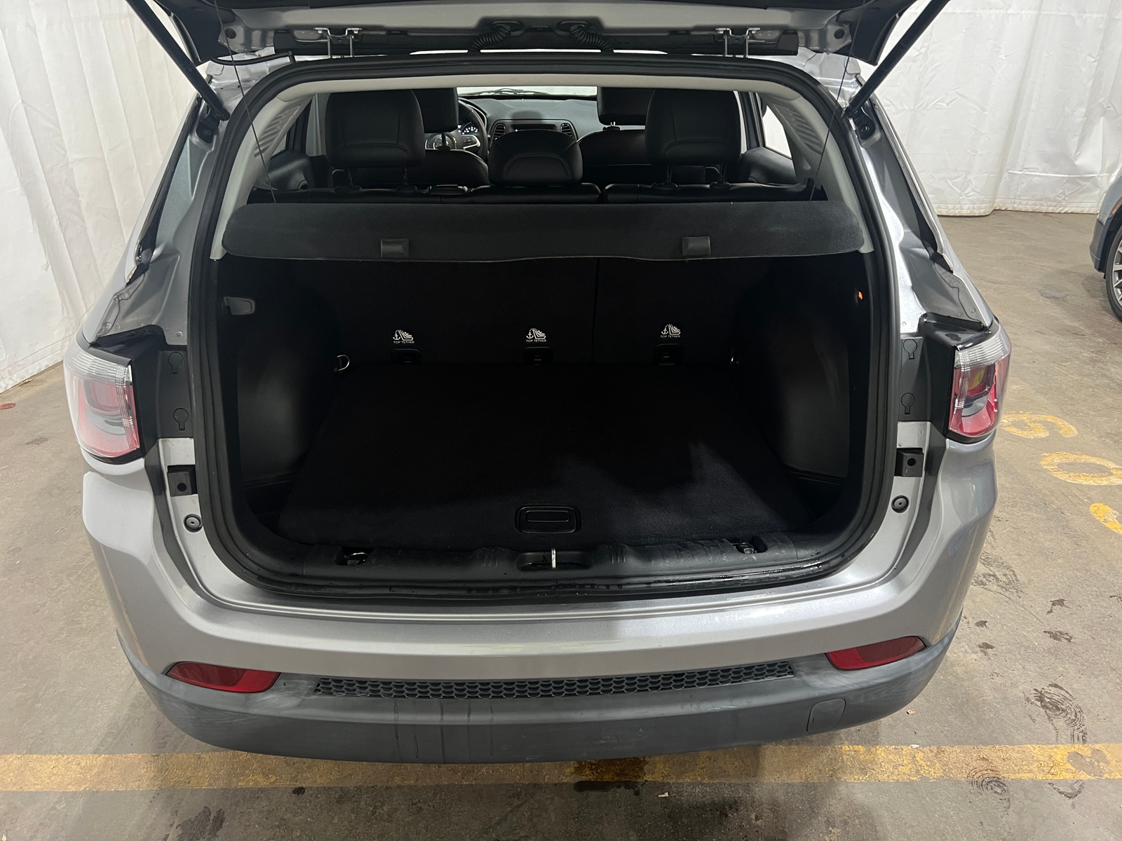 Thumbnail: 2017 Jeep Compass - 7